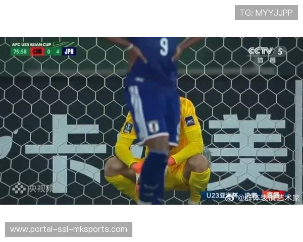 德国门将克拉拉比赛中受伤离场，替补法达尼临危受命